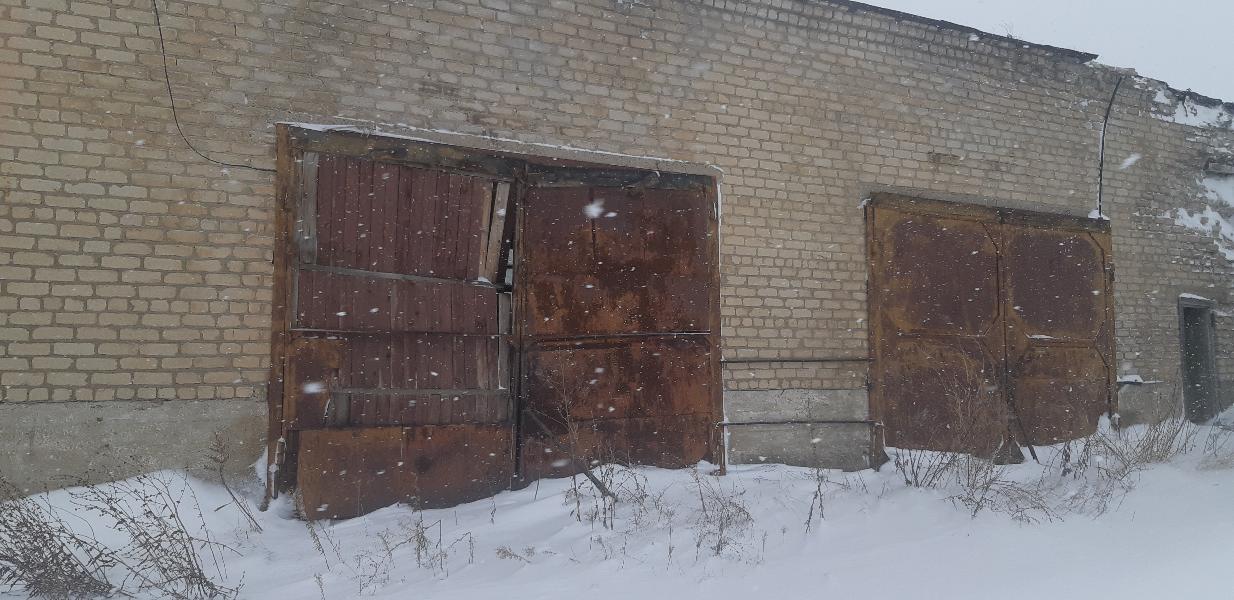 Здание большого гаража общей площадью 404.8 кв.м. с кадастровым № 22:67:010101:80 и земельный участок общей площадью 719 кв.м. с кадастровым № 22:67:020115:352, расположены по адресу Российская Федерация, Алтайский край, р-н. Змеиногорский, г. Змеиногорск, ул. Ф.Лелеснова, д. 6 — схема расположения участка